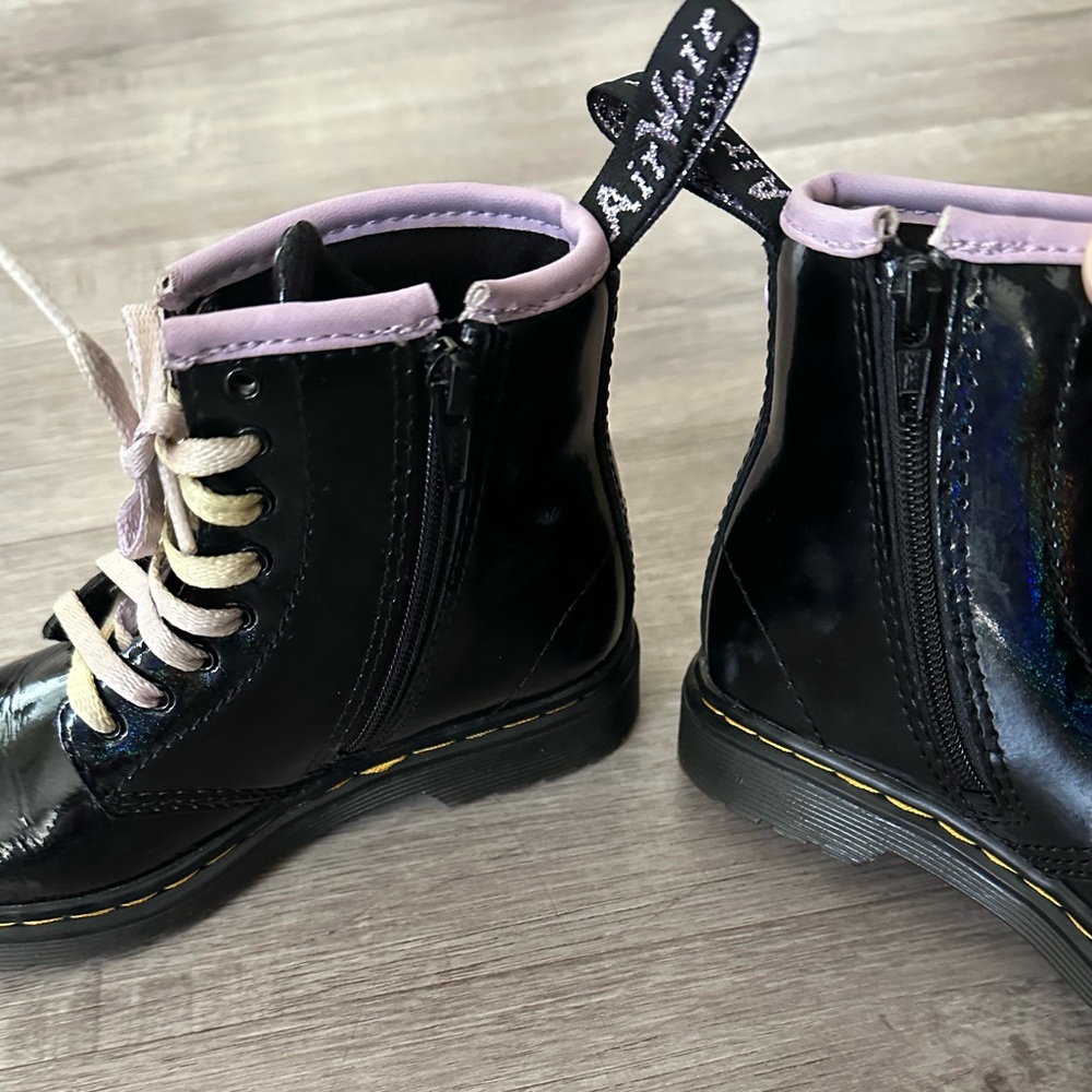 SOLD | Dr. Martens 1460 Toddler Shimmer Heart Lace Up Boots Black Size 10 - Picture 8 of 12